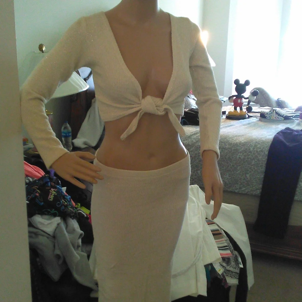 BNWT VINTAGE WHITE HOUSE BOUTIQUE 3 PC OFF WHITE/ GOLD SEXY SZ SMALL BY MARe' - Picture 2 of 12
